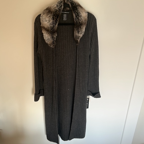 LARGE grey pandemonium sweater - Picture 2 of 4